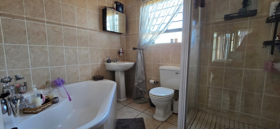 3 Bedroom Property for Sale in Doringkruin North West